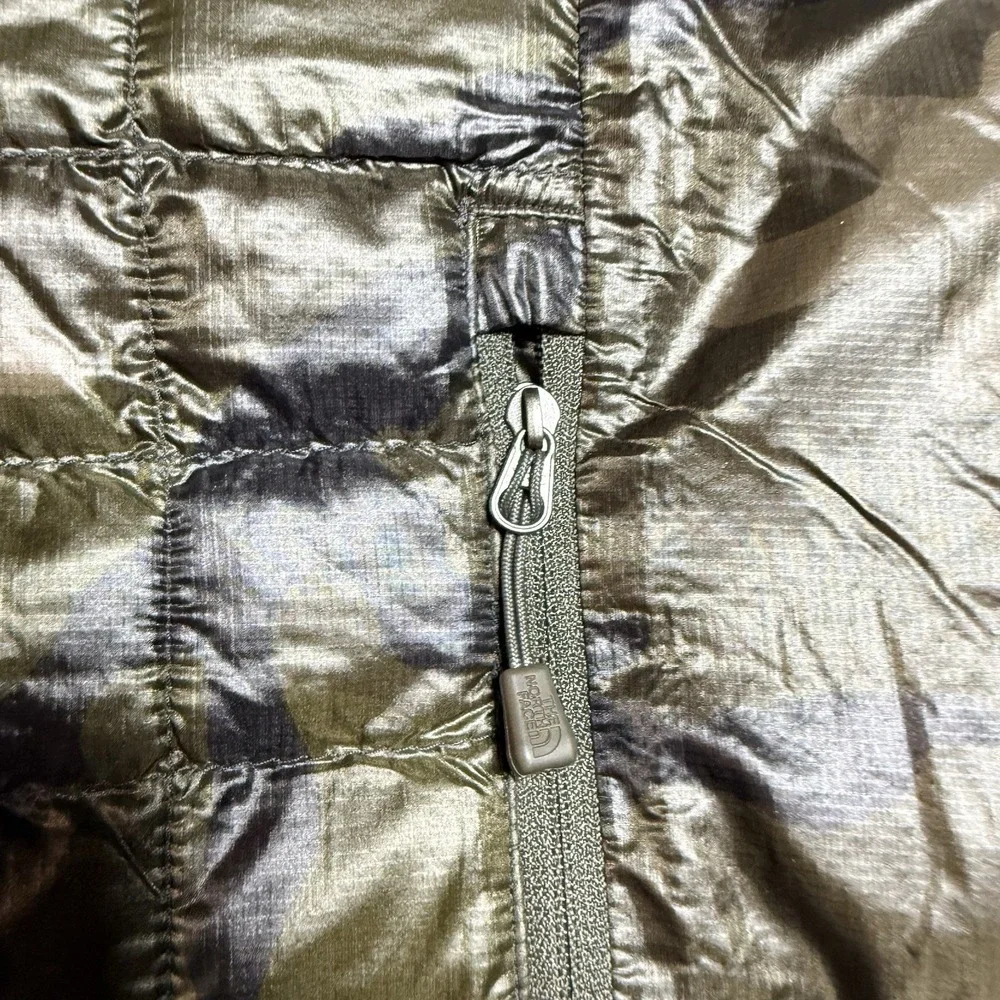 The North Face Large Thermoball Vest Mens Green Camo Primaloft Puffer Full Zip